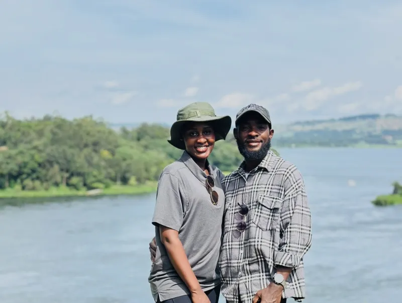 Travel consultants